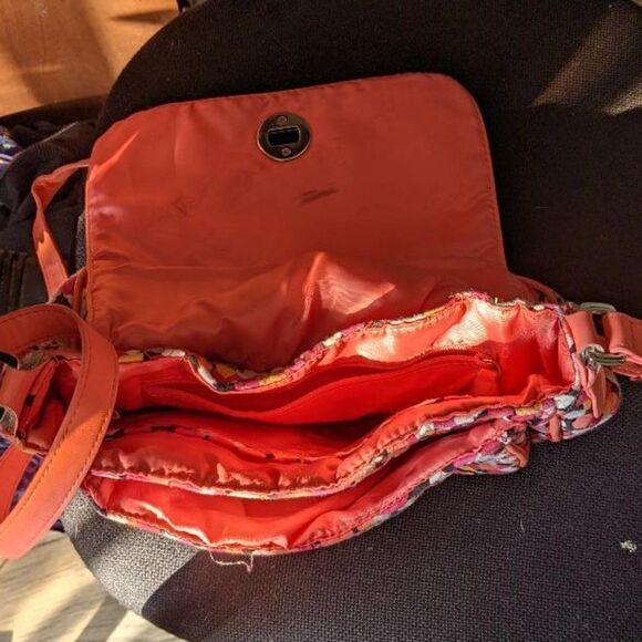 Vera Bradley Crossbody Bag Retired Pixie Blooms - Picture 2 of 7